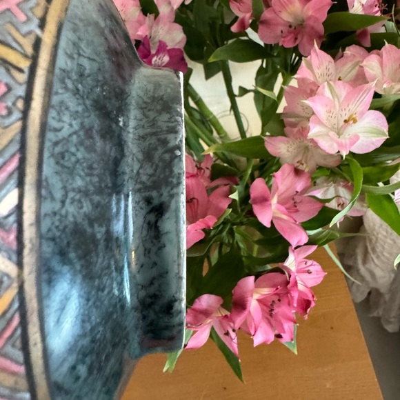 Chinese Porcelain salat bowl Lotus Flowers Geometric Green Rose Rim
Center PO - Picture 8 of 10